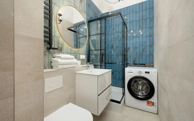Apartment With Mezzanine by Renters