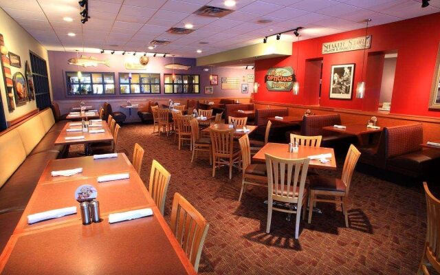 DoubleTree by Hilton Virginia Beach
