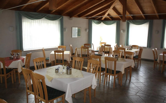 Hotel & Restaurant Bergfried