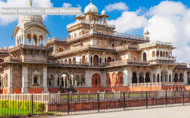 Hotel Maharani Plaza