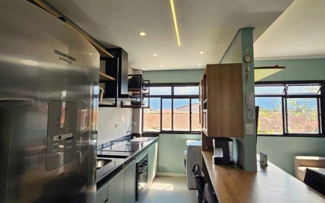 Apto pet Friendly com Garagem a 100m do mar