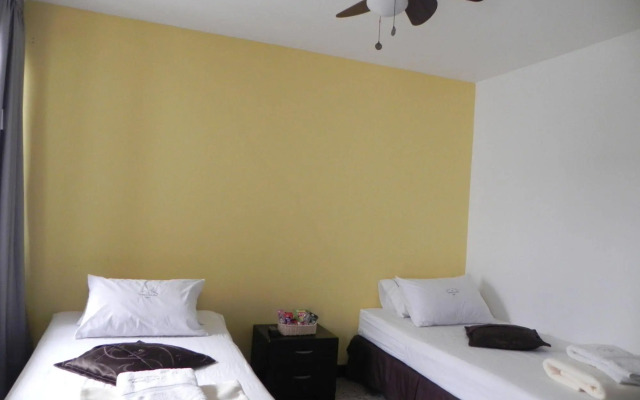 Tamarindo Inn