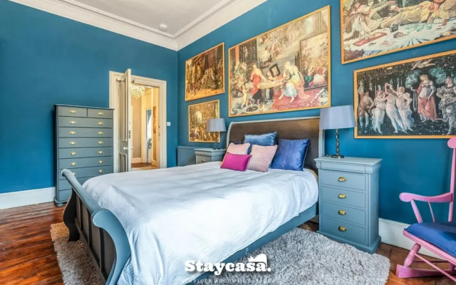 Stunning Artistic Hideout Perfect for Family