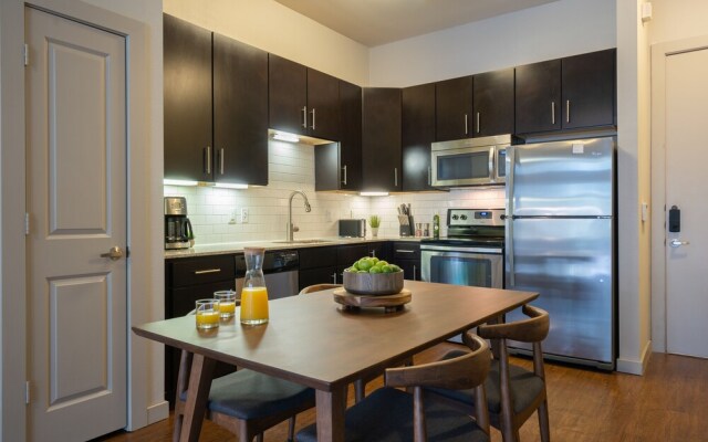 Locale Lakeshore