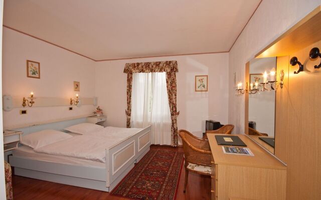 Park Hotel Rovio