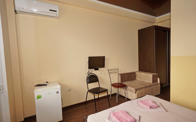 Бригантина (Лазаревское)