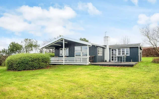 Vibrant Holiday Home in Jutland near Sea