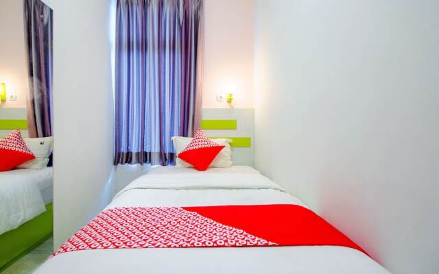 2105 Hotel Sanca Inn
