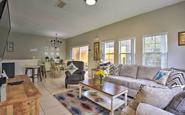 Kissimmee Villa w/ Pool & Lanai: 8 Mi to Disney!