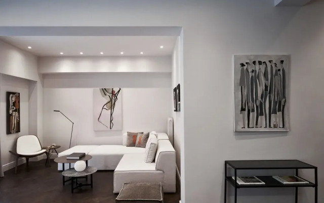 Patriarchou 4bd Art Deco Penthouse