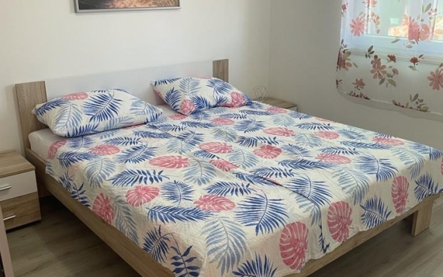 Apartment Sandra - 40m from the sea & parking: A1 Nin, Zadar riviera