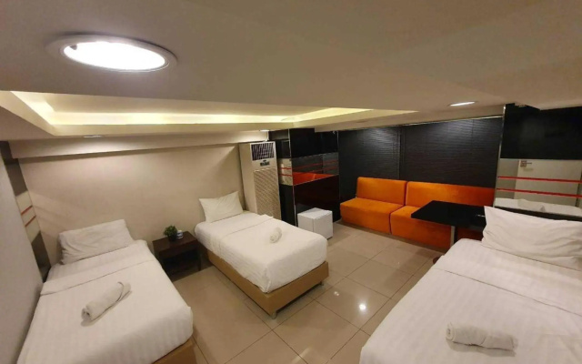 De Lux Bangkok Hotel