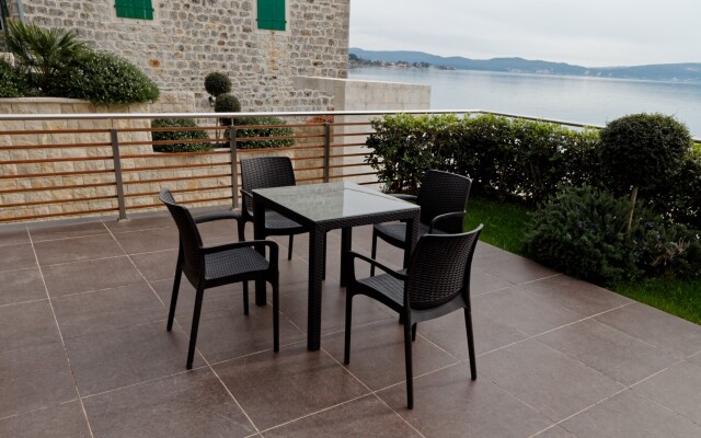 Jelena Vile & Apartments