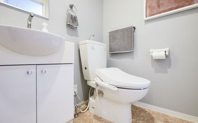 P OIN T – Shinjuku Kabukicho Designer’s Apartment I