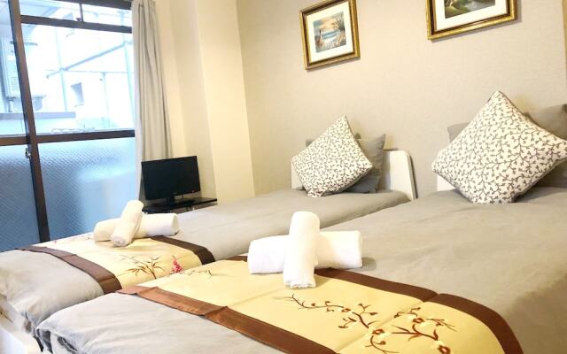 Near Namba Homey Room