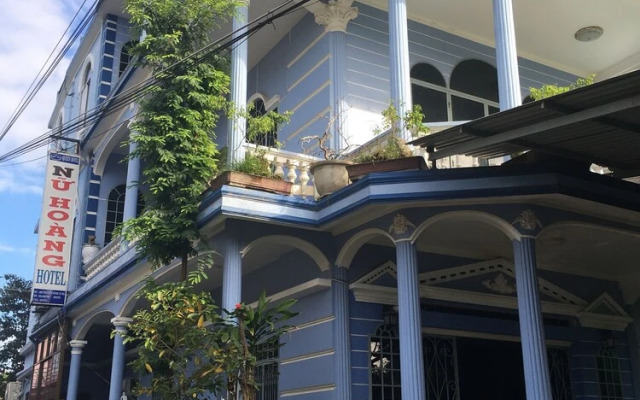 OYO 718 Nu Hoang Hotel