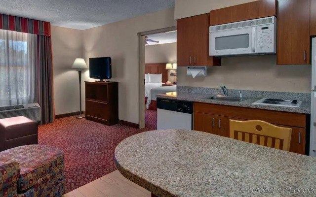 Hampton Inn & Suites Williamsburg-Richmond Rd.