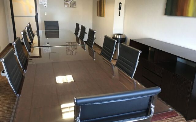 Holiday Inn DANBURY-BETHEL @ I-84