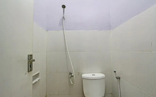 OYO 92459 Cahyo Kost 2