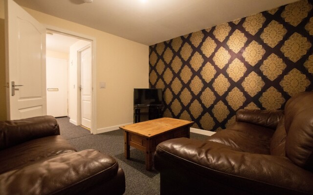 Inviting 4-bed Apartment in Dundee