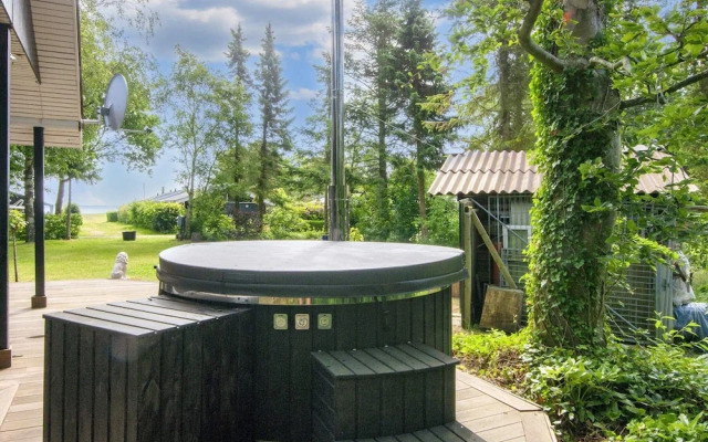 6 Person Holiday Home in Thyholm