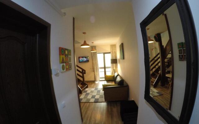 Duplex Apartment Busteni