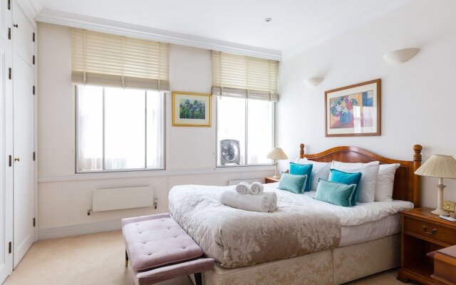 2-bed 2-bath Next to Park Lane