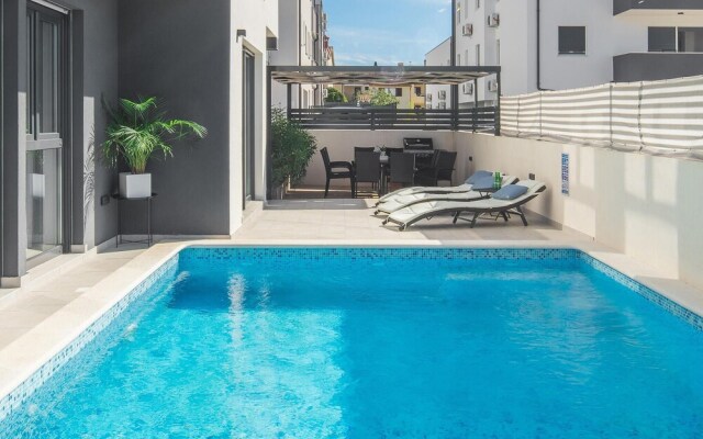 Beautiful Home in Pula With Outdoor Swimming Pool, Wifi and 7 Bedrooms