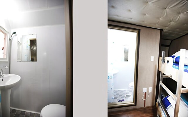 Galaxy x Hotel type Caravan Glamping&Pension