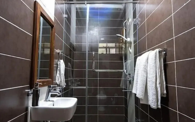 Karen Brooks View Palace 2 Bedroom Apartments