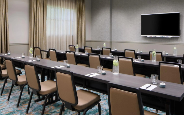 Renaissance Shoals Resort and Spa