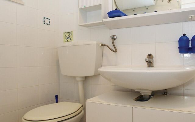 Nice Home in Postira With 5 Bedrooms, Wifi and Outdoor Swimming Pool