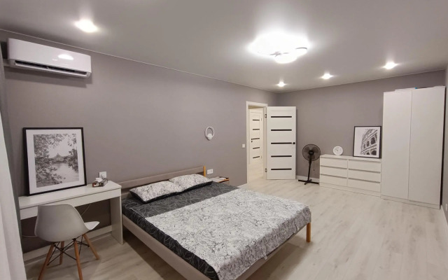 Апартаменты на улице Карла Маркса 120к2