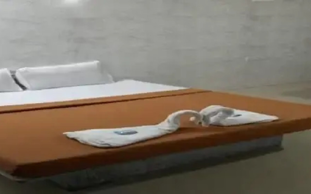 Room Maangta 100 - Andheri East