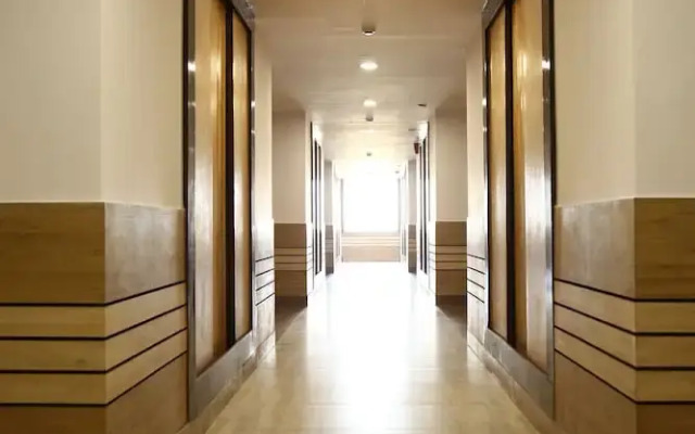 OYO 3760 Hotel Elysee