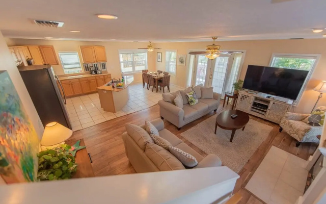 Ocean Sunset Apartment 5