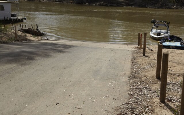 Winbi River Resort Holiday Rentals