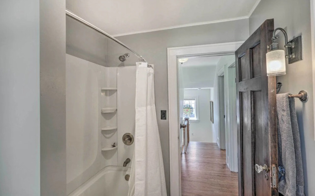 Historic Illinois Home Near Mississippi River