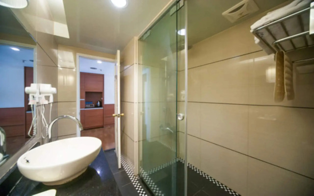Cheng Pao Hotel