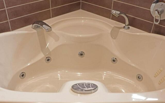 Gîte Ceaucé, 6 pièces, 15 personnes - FR-1-497-142