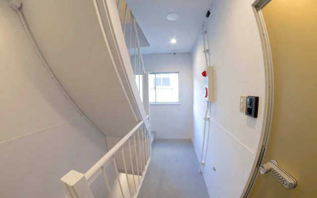 Horikawa Hostel
