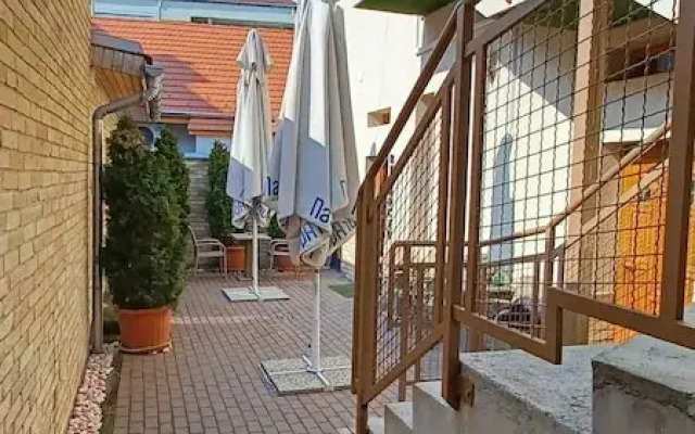 Indium City Panzió