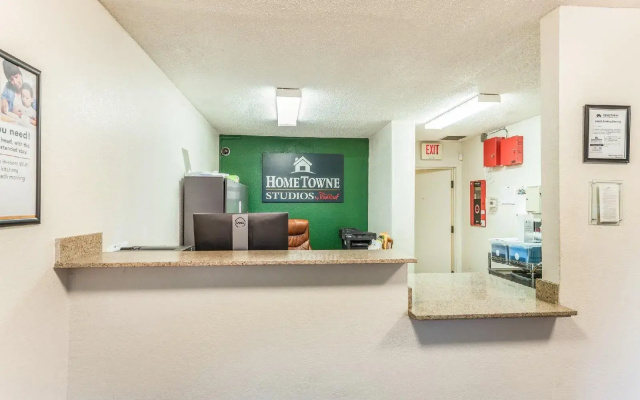 HomeTowne Studios Cincinnati - Sharonville