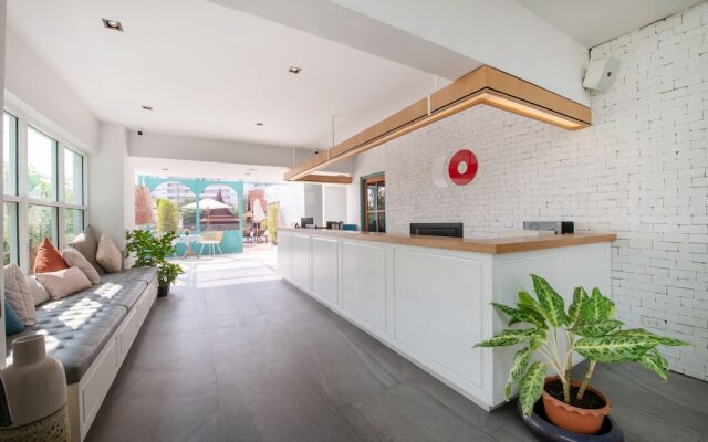 Blooming Hill Boutique Suites