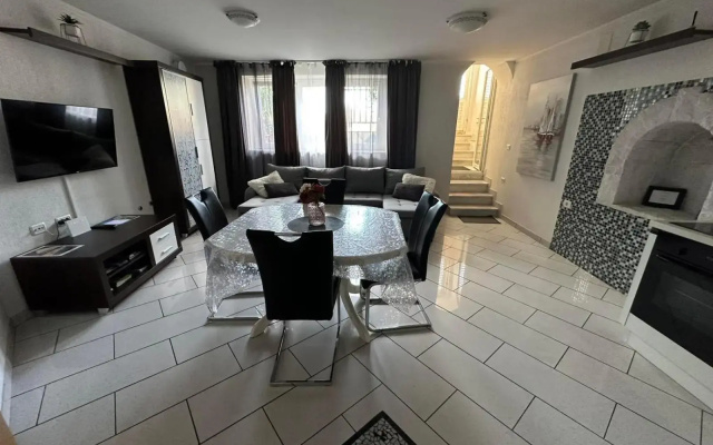 Maremi Izola Apartment