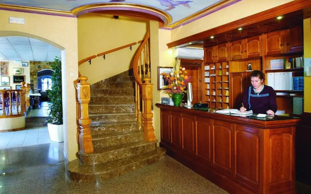 Hotel Restaurant Sol i Vi