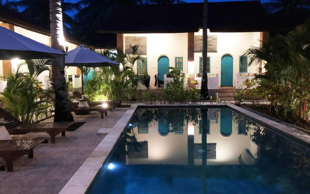 White Coconut Cottage