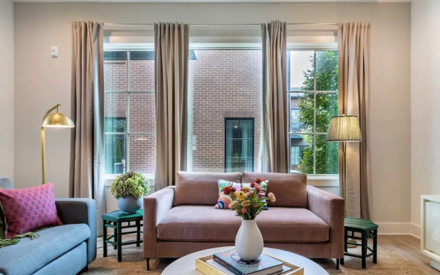 The Magnolia 2 by Avantstay Germantown Balcony