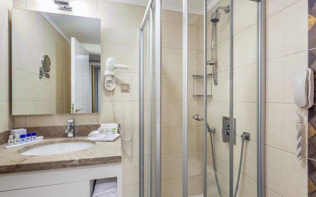 Villa Side Residence