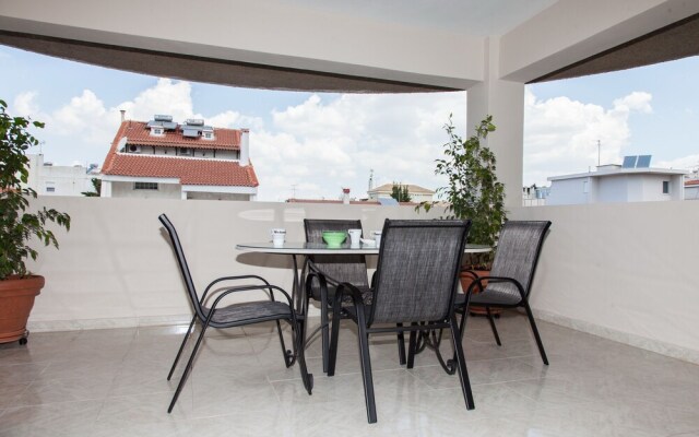 Modern apt.with sea view in Glyfada